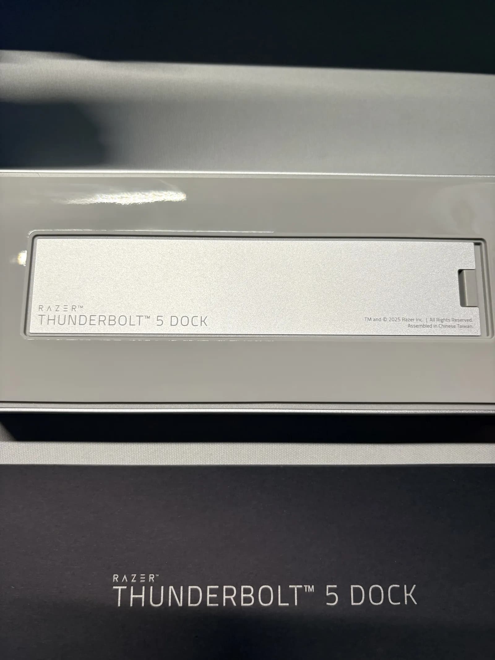 Razer Thunderbolt 5 Dock 본체