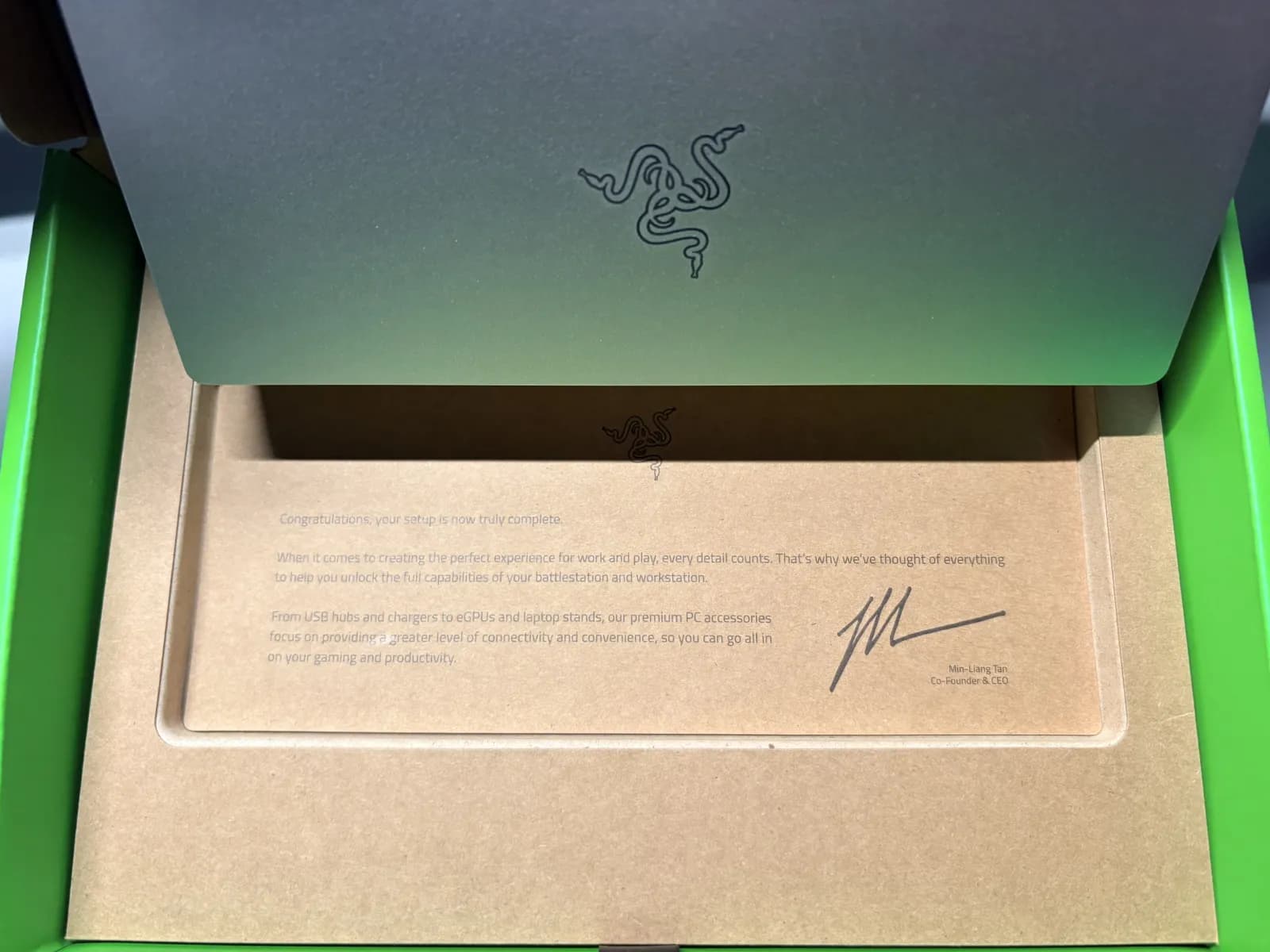 Razer Thunderbolt 5 Dock 언박싱