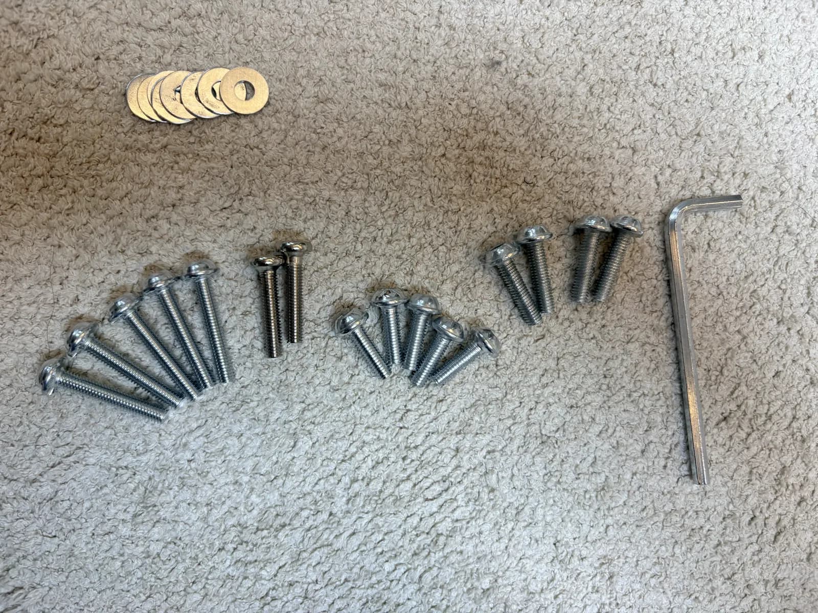 버디시리즈 메쉬의자 조립 나사 및 볼트